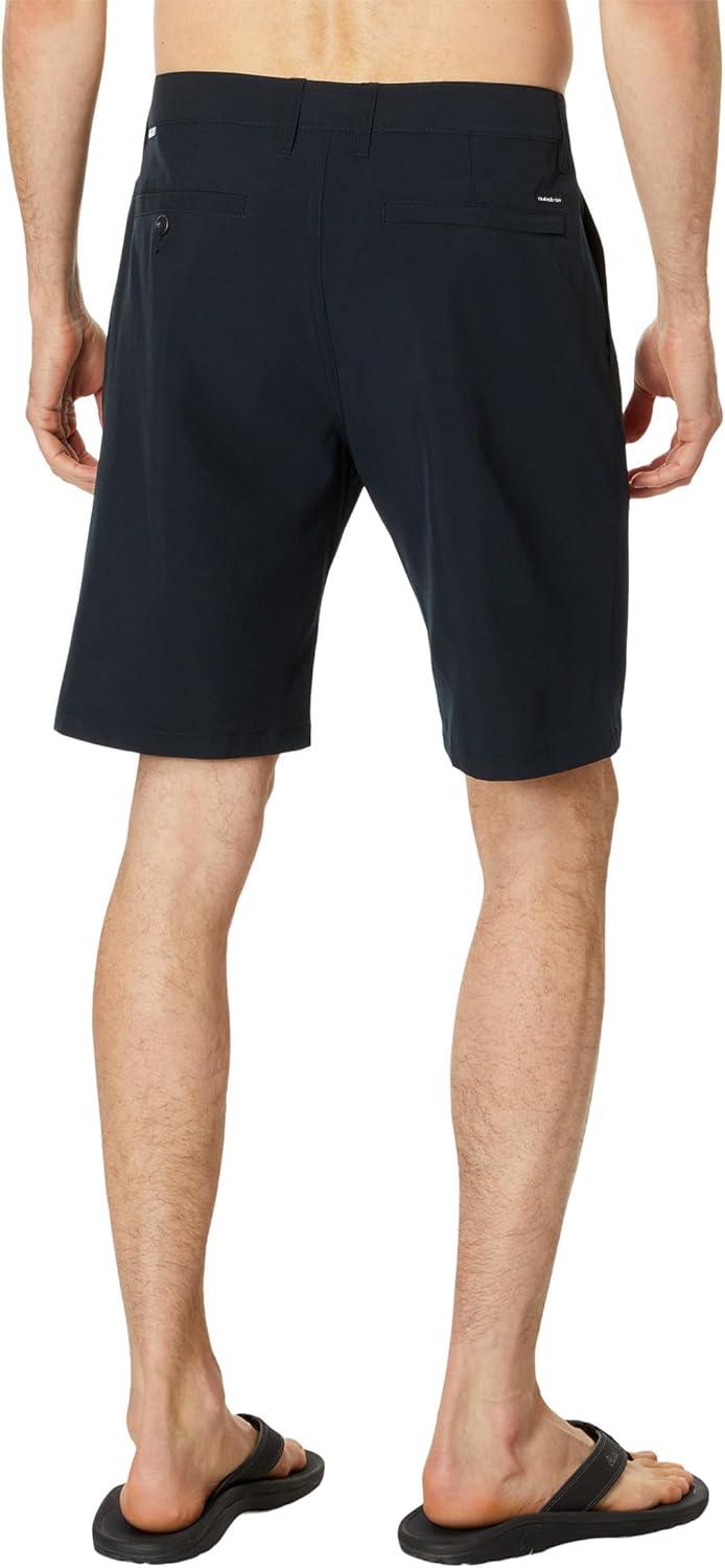 imageQuiksilver Mens Union Amphibian 20 Inch Water Friendly Hybrid Short 2844Black