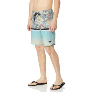 Quiksilver Men’s Standard Surfsilk Division Scallop 19 Boardshort Swim Trunk(Sky Blue)