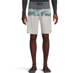 Quiksilver Men’s Everyday 20″ Board Shorts(Silver Birch)