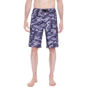 Quiksilver Men’s Manic 22″ Board Shorts(Black Camo)