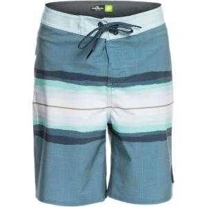 Quiksilver Boys Surfsilk Massive 17 Boardshort Swim Trunk(Captains Blue)