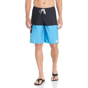 Quiksilver Men’s Everyday 21″ Board Shorts(Black Stripe)