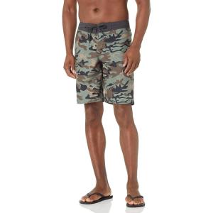 Quiksilver Men’s Everyday 21″ Board Shorts(Thyme Everyday Camo)