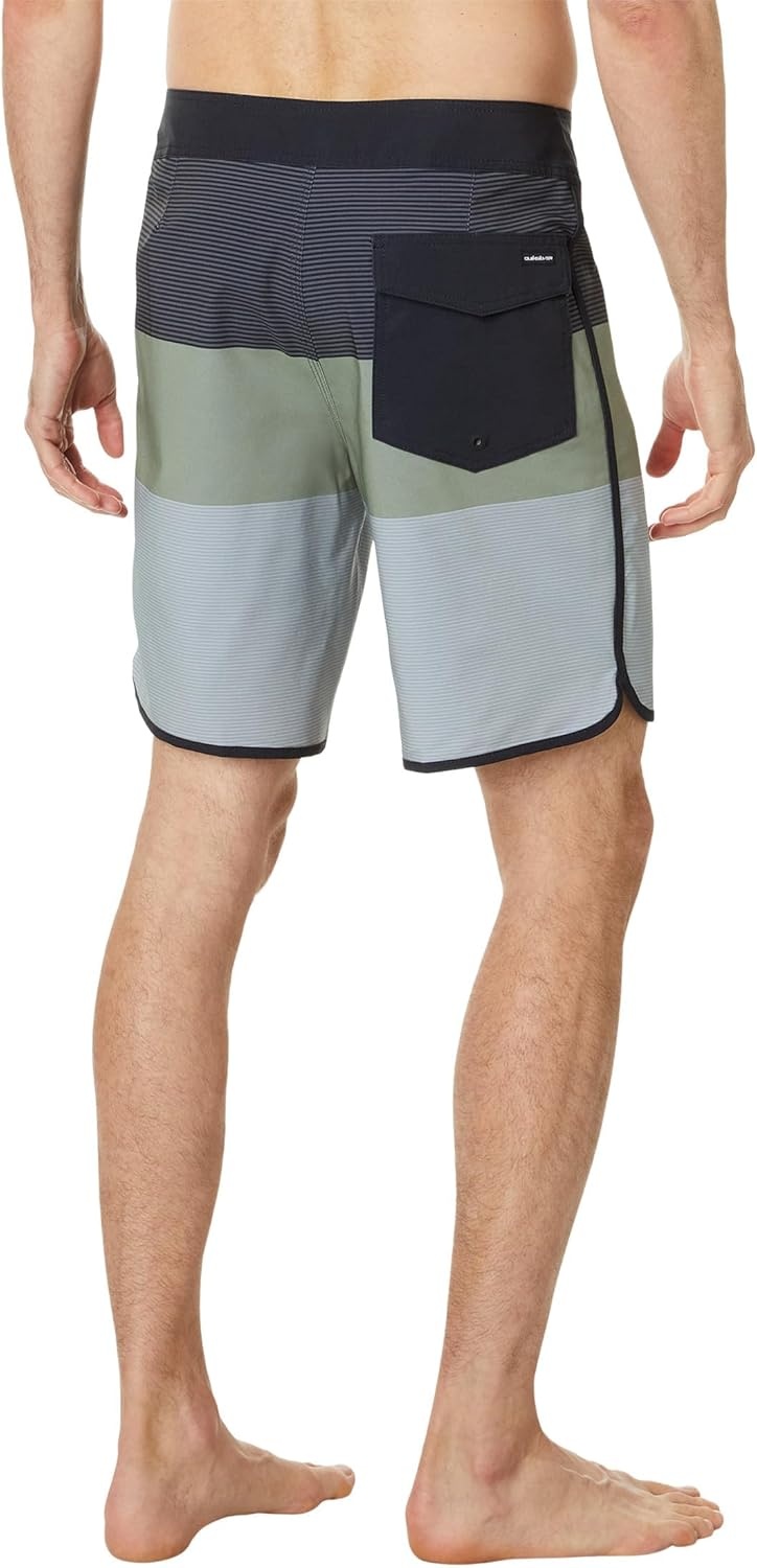 image:imageQuiksilver Mens Surfsilk Tijuana 19 BoardshortsBlack 241