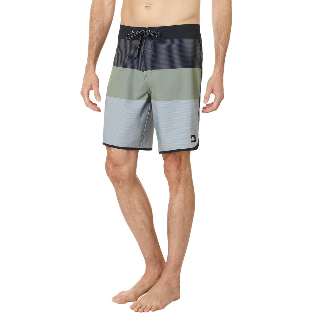 image:imageQuiksilver Mens Surfsilk Tijuana 19 BoardshortsBlack 241